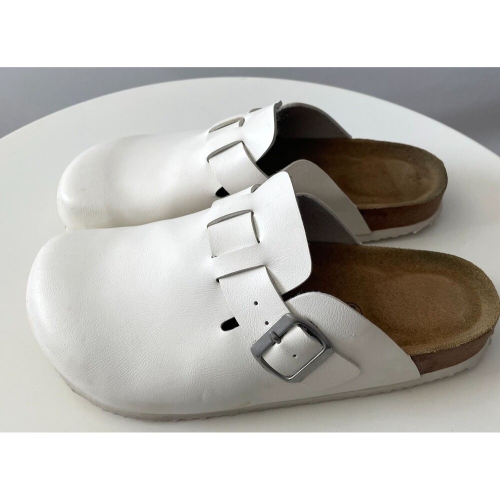 Women’s Cushionaire White Clog Sandals Buckle Comfort Slides Size 9W